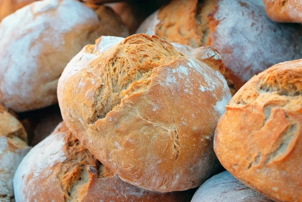 Pieczone ziemniaki – chrupiące łódeczki jak z restauracji