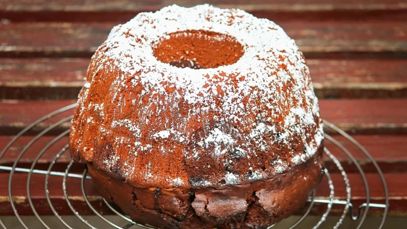 Babka wielkanocna – tradycyjny wypiek, który nie wychodzi suchy