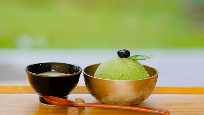 Domowe bubble tea: tapioka, syropy owocowe i przepisy z matchą